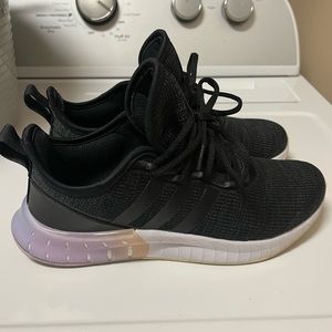 Women’s Adidas Boost Sneakers Size 7.5